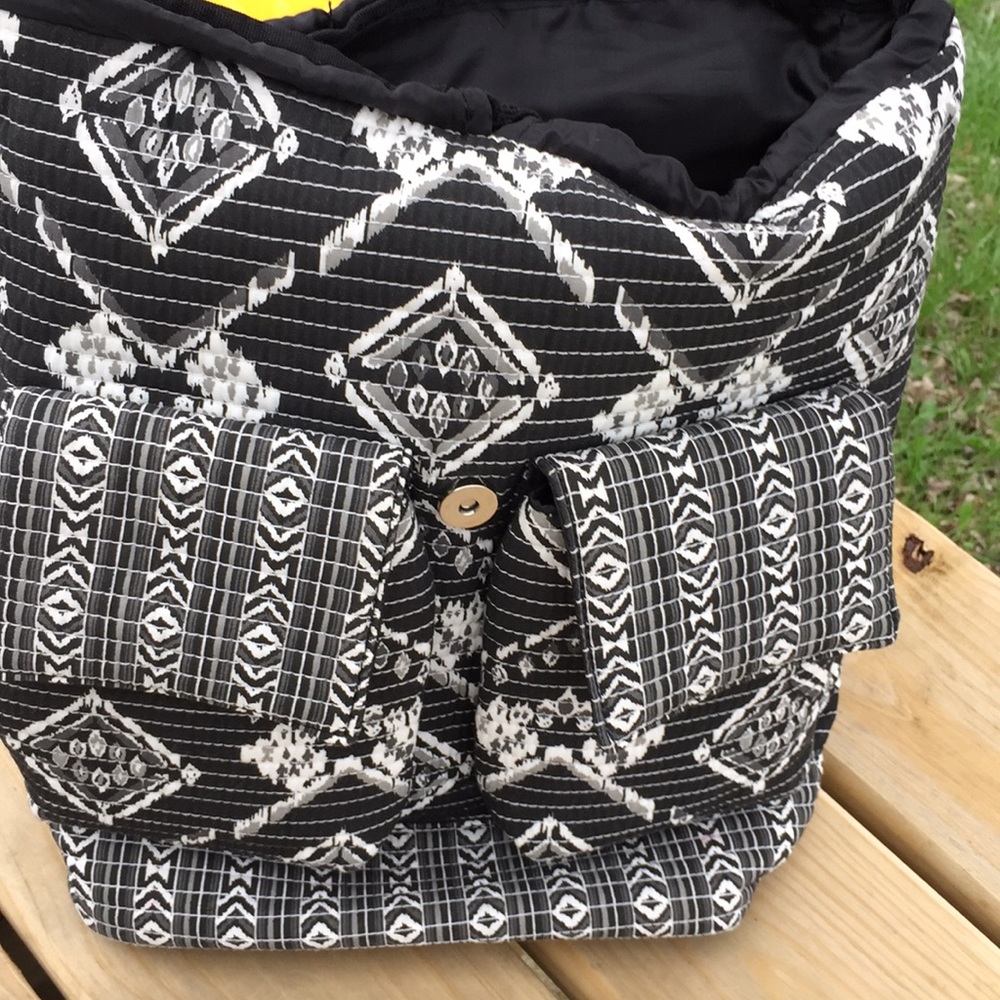 Back pack - Picture 4 of 4